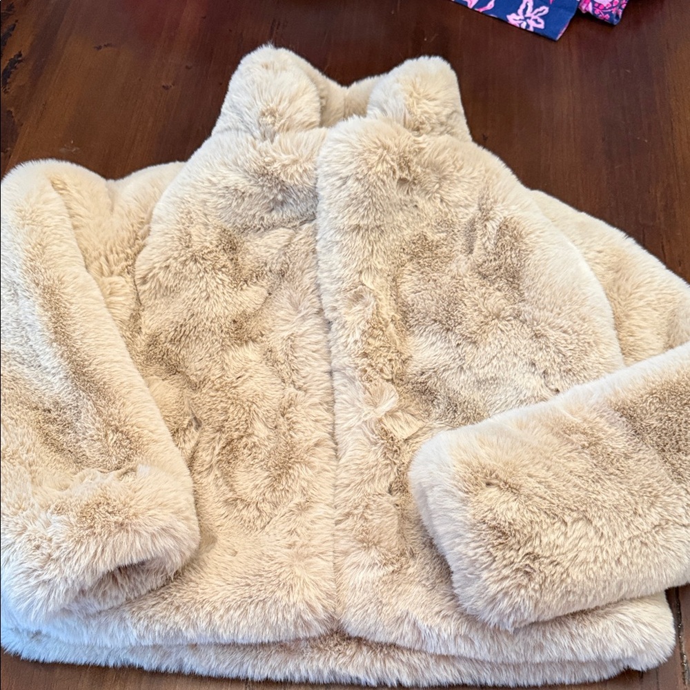 Apparis Luxurious Cream Faux Fur Jacket